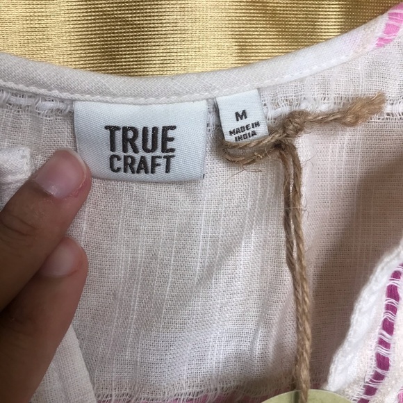 NWT True Craft Pleated Top - Picture 4 of 6